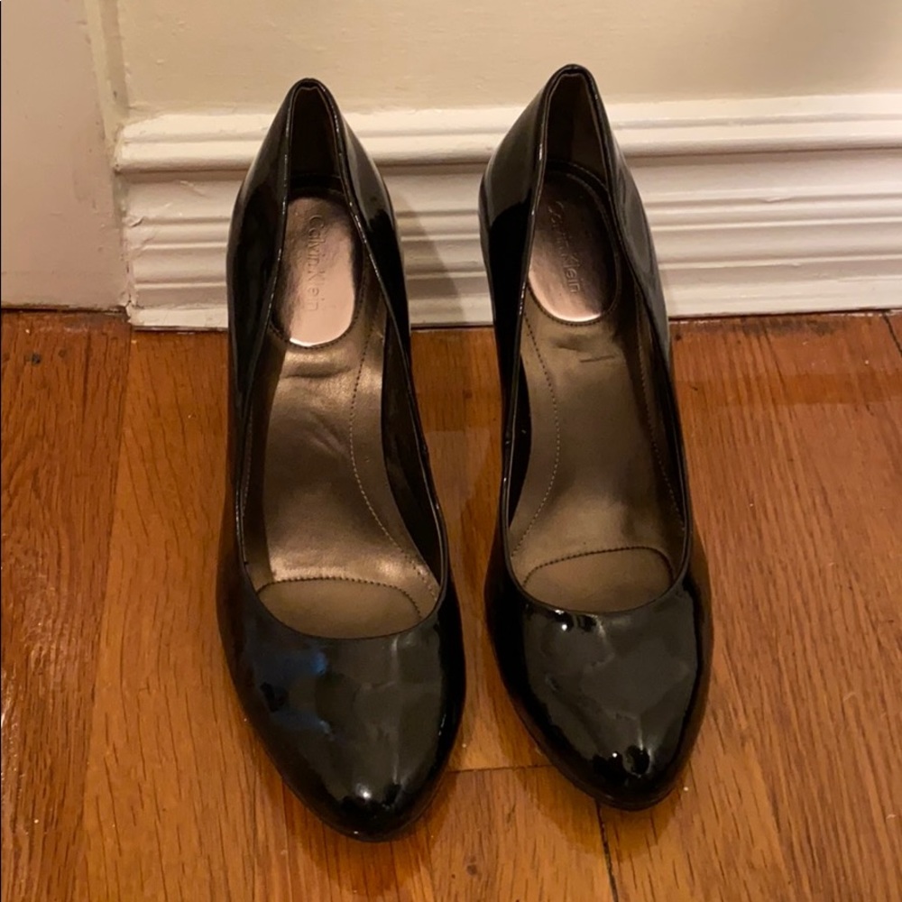 Calvin Klein pumps
